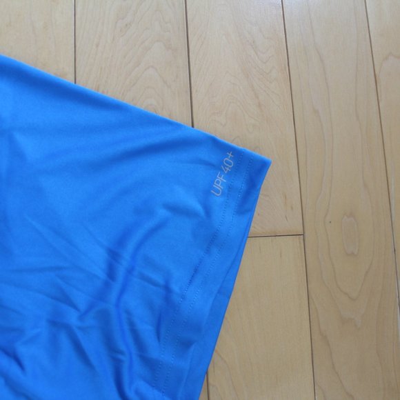 NWT NIKE MEN'S HYDROGUARD SWIM UPF 40+ T-SHIRT ROYAL BLUE - Picture 4 of 6